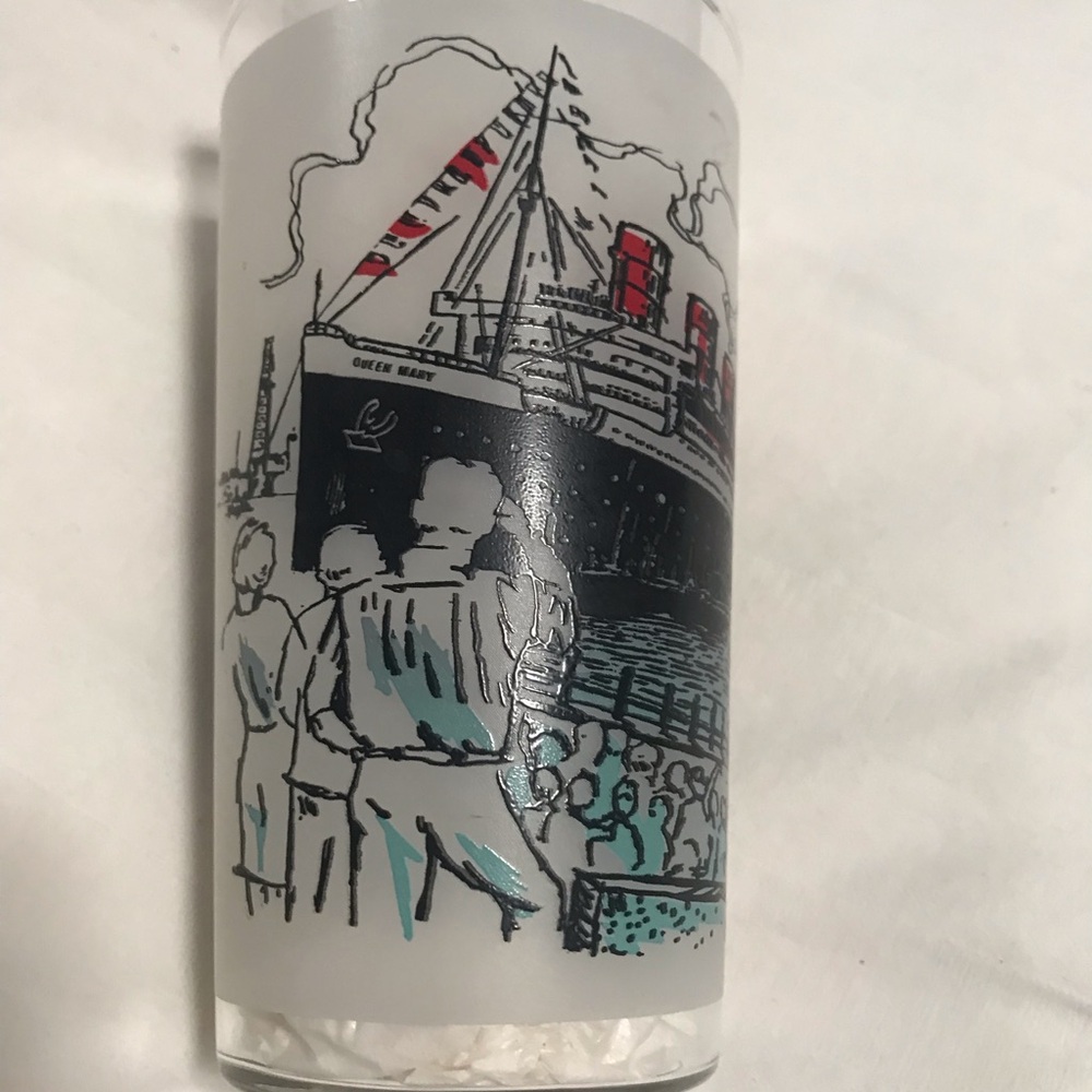 ✔️Vintage Souvenir Glass 🚢